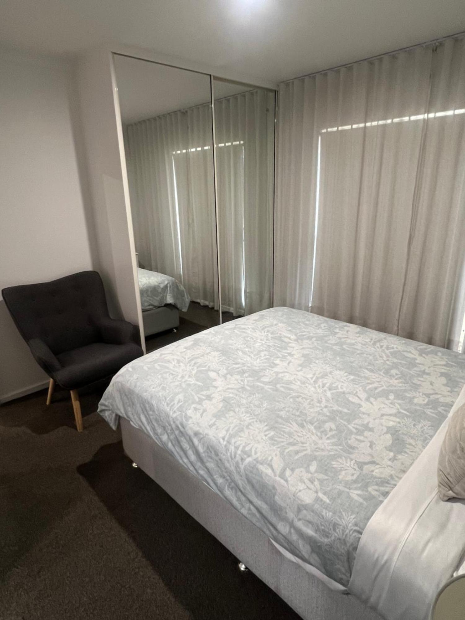 Adelaide Cbd Apartment - 3Br, 2Bath & Carpark Экстерьер фото